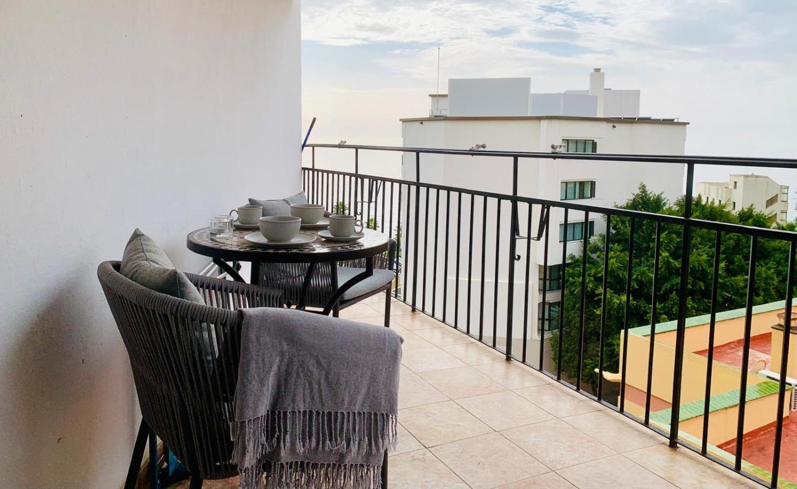 Apartment Amazing 2 Bedrooms In Centre